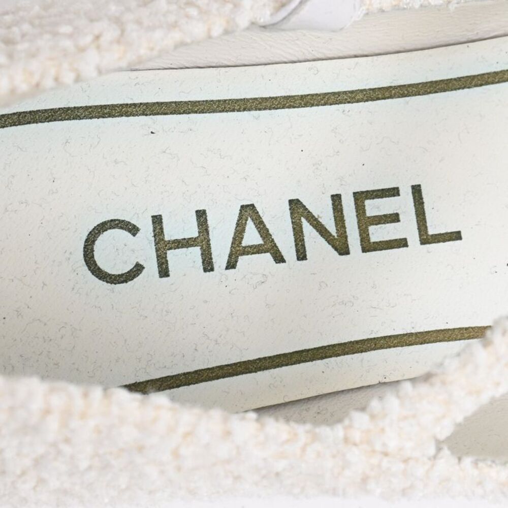 Chanel CC Tweed Mary Jane Ballet Flats in White Cotton - Picture 8 of 11